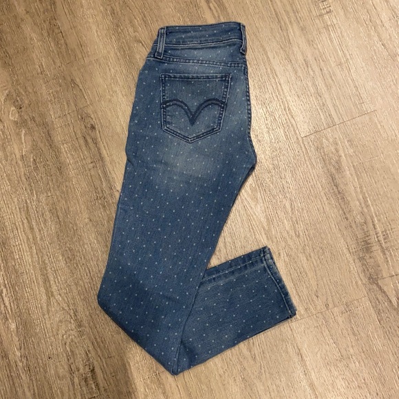 Levi’s Low-Rise Vintage Polka Dot Skinny Jeans - Picture 2 of 6